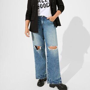 Torrid NWT Plus Size Perfect Wide Leg Vintage Stretch Mid-Rise Jean Size 22